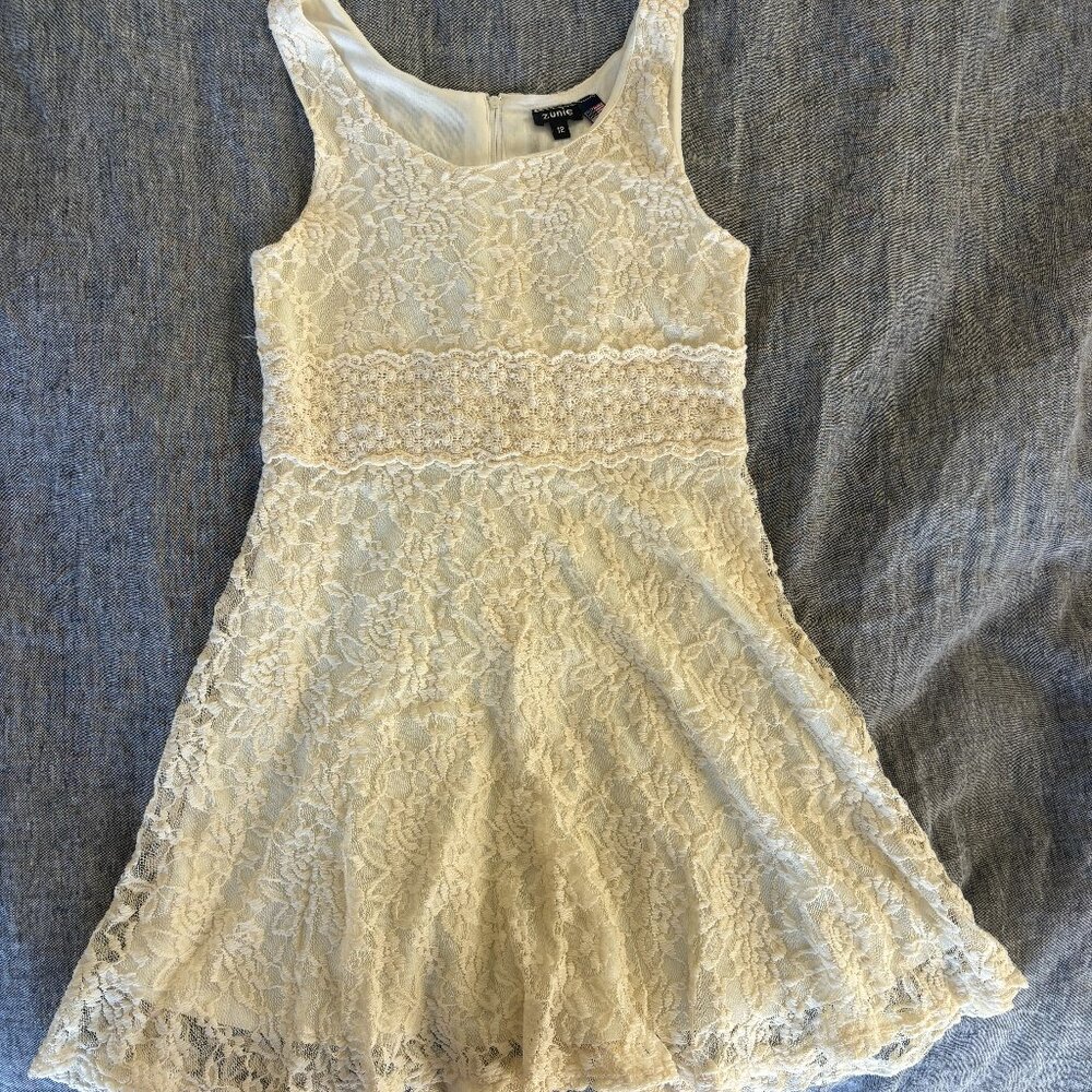 Zunie Lace Dress - Sz 12 (Small)
